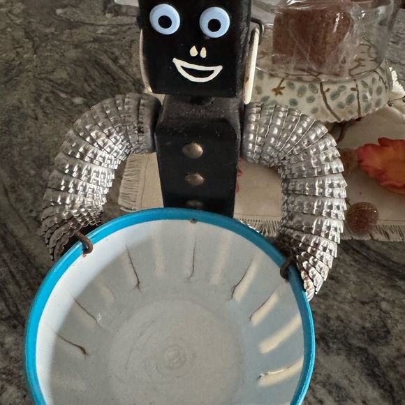 Island Folk Art Bottle Cap Man | Black Americana| upcycled art - Picture 10 of 10